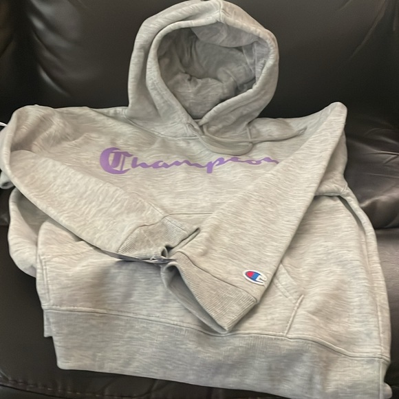 Women’s Champion Hooded Sweatshirt size Medium - Picture 2 of 13